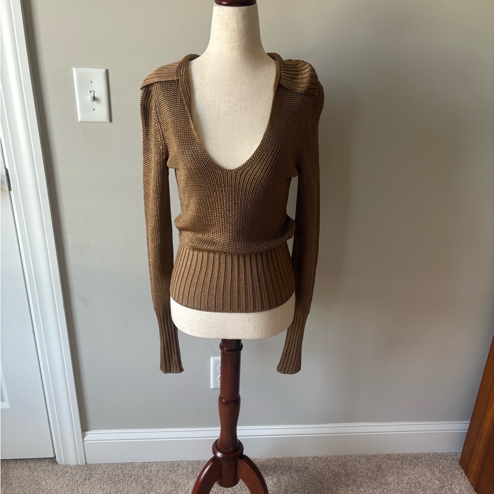 Beautiful Silky Scoop/V-Neck Sweater.